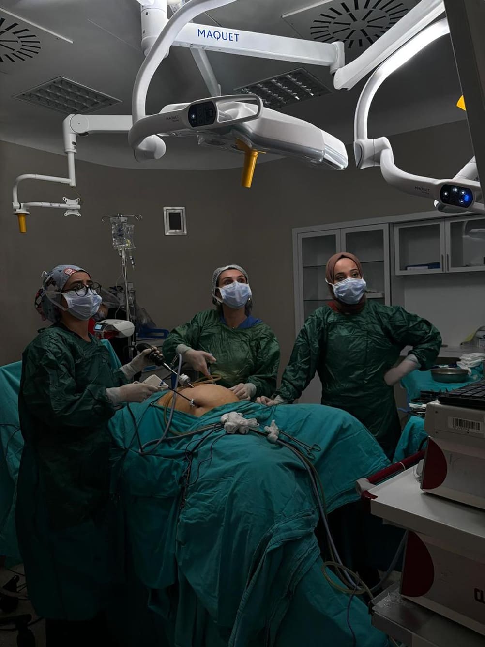 Advanced gynecological procedure in operation theatre
